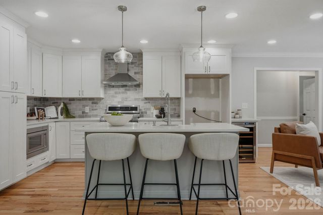 6109 Kingstree Drive, Charlotte, NC 28210