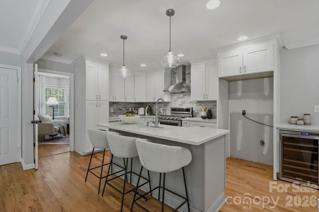 6109 Kingstree Drive, Charlotte, NC 28210