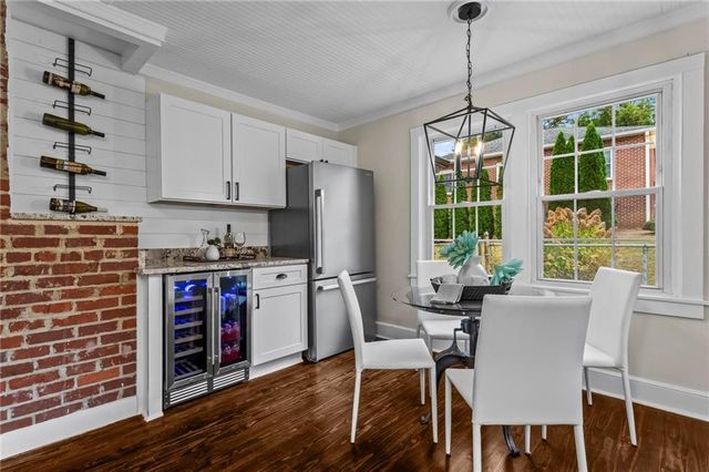 266 Crescent SW Circle, Marietta, GA 30064