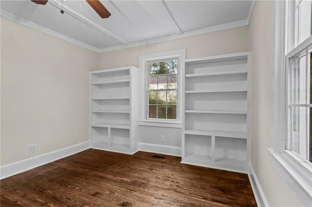 266 Crescent SW Circle, Marietta, GA 30064