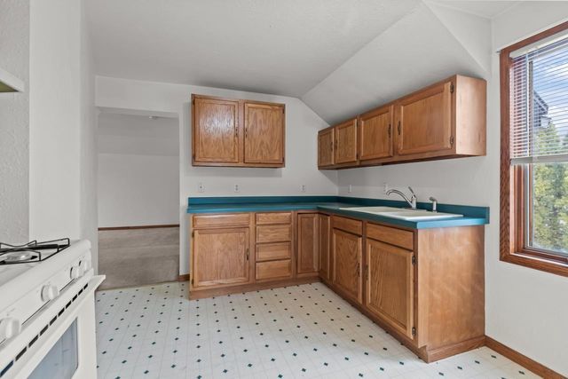 28 E 11TH STREET, Fond Du Lac, WI 54935