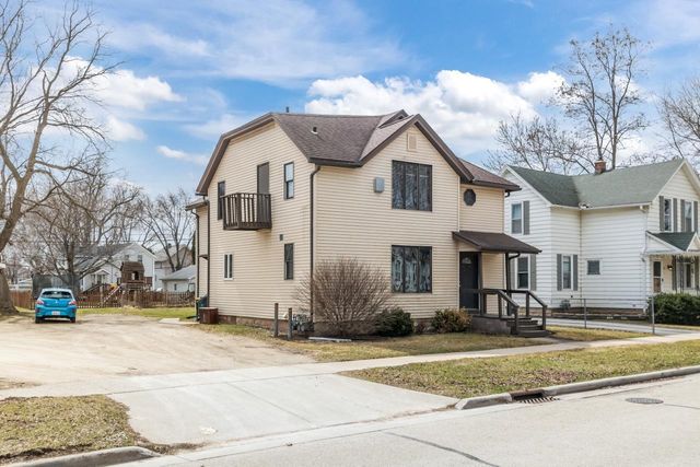 28 E 11TH STREET, Fond Du Lac, WI 54935