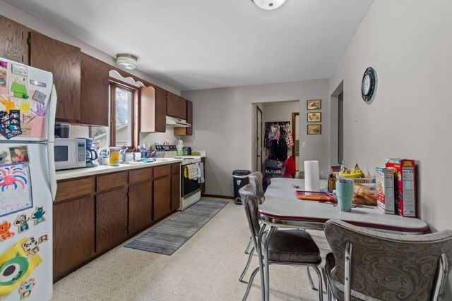 28 E 11TH STREET, Fond Du Lac, WI 54935