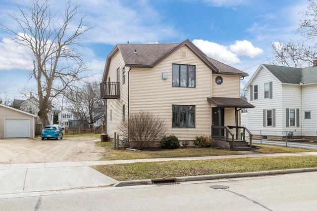 28 E 11TH STREET, Fond Du Lac, WI 54935