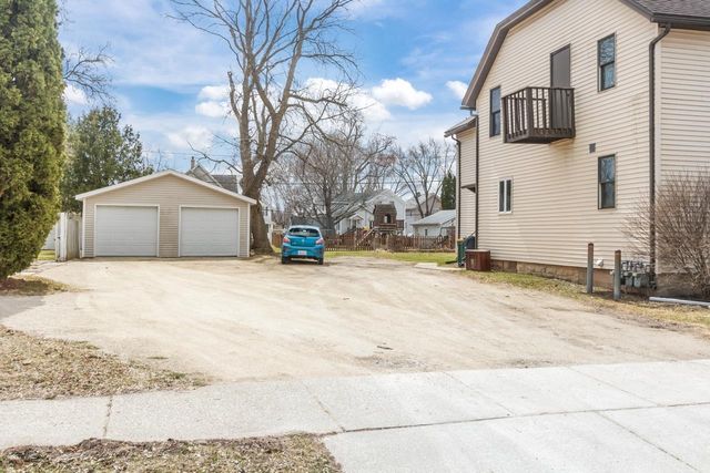 28 E 11TH STREET, Fond Du Lac, WI 54935