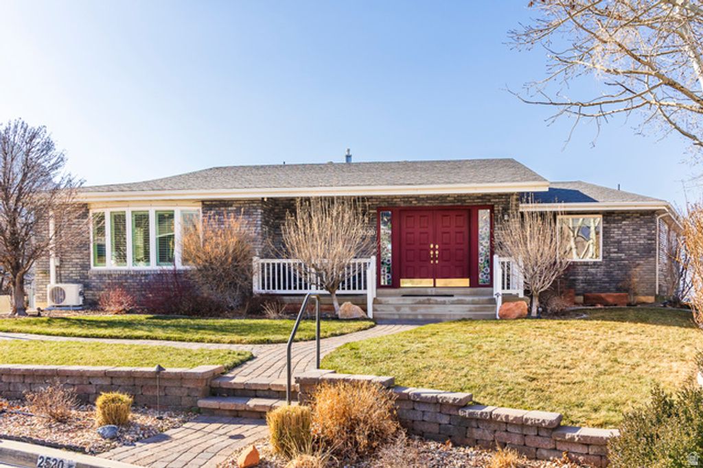 2520 S OAK RIDGE DRIVE DR, Spanish Fork, UT 84660