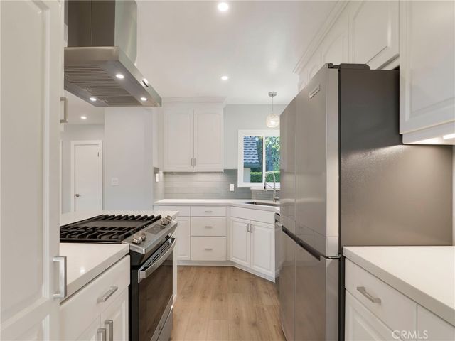 2254 Cross St., La Canada Flintridge, CA 91011