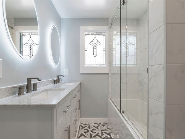 2254 Cross St., La Canada Flintridge, CA 91011