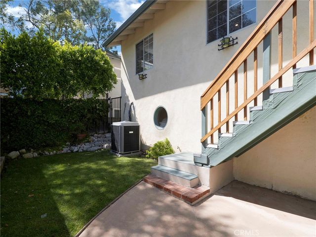 2254 Cross St., La Canada Flintridge, CA 91011