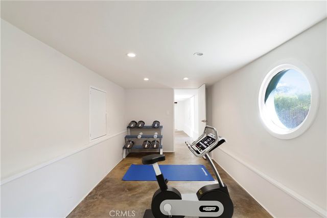 2254 Cross St., La Canada Flintridge, CA 91011