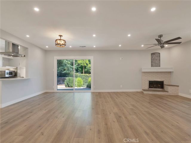2254 Cross St., La Canada Flintridge, CA 91011