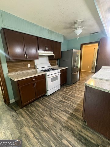 717 Bradwell, Hinesville, GA 31313