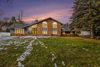 5060 Glenway Drive, Brighton, MI 48116