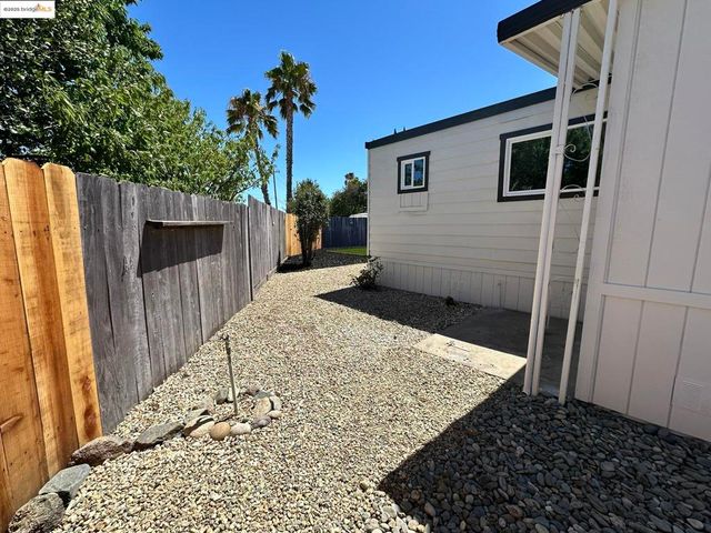 3301 Buchanan Rd, Antioch, CA 94509