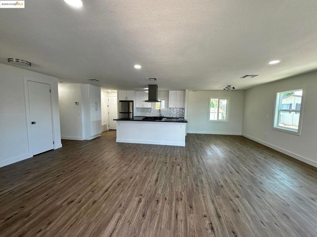 3301 Buchanan Rd, Antioch, CA 94509