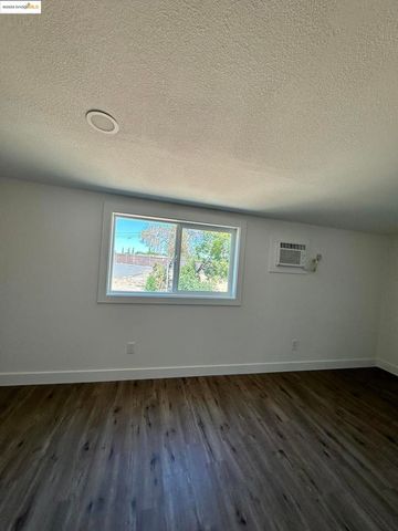 3301 Buchanan Rd, Antioch, CA 94509