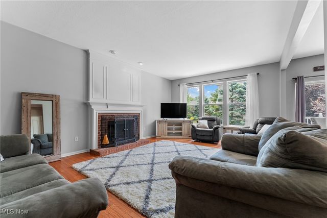 2327 Crockett Circle, Stow, OH 44224