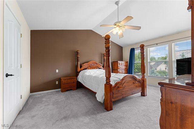 2327 Crockett Circle, Stow, OH 44224