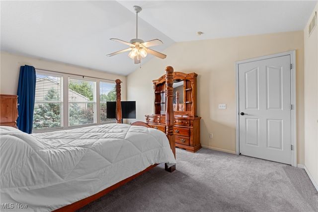 2327 Crockett Circle, Stow, OH 44224