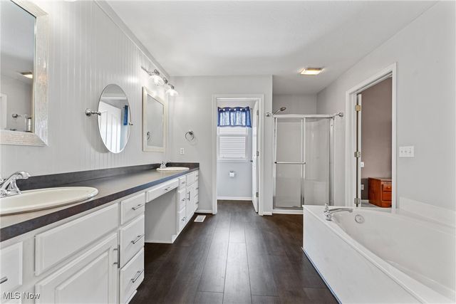 2327 Crockett Circle, Stow, OH 44224