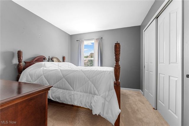 2327 Crockett Circle, Stow, OH 44224