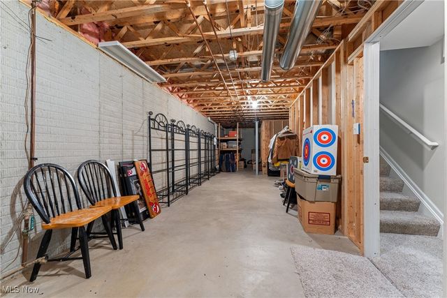 2327 Crockett Circle, Stow, OH 44224