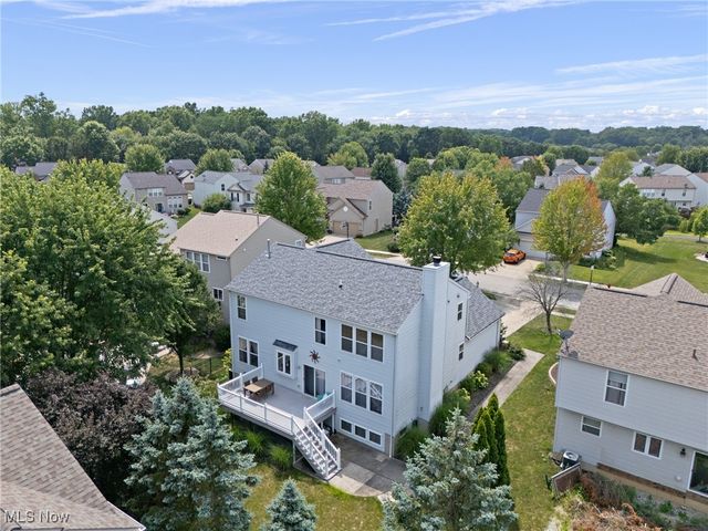 2327 Crockett Circle, Stow, OH 44224