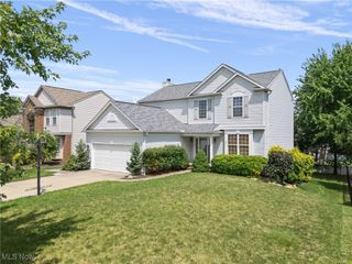 2327 Crockett Circle, Stow, OH 44224