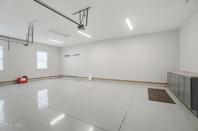 2919 Setter Point Drive, Maumee, OH 43537