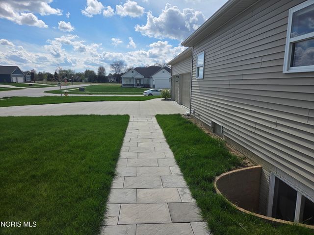 2919 Setter Point Drive, Maumee, OH 43537