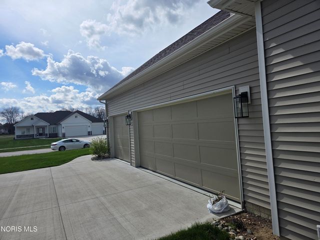 2919 Setter Point Drive, Maumee, OH 43537