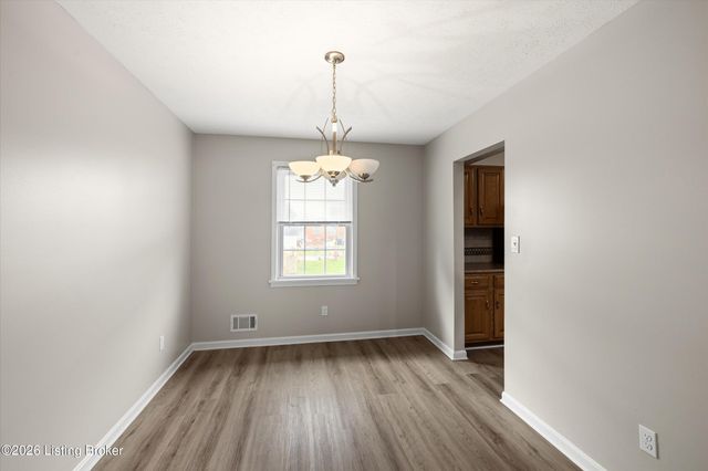 2414 Parkdale Ave, Louisville, KY 40220