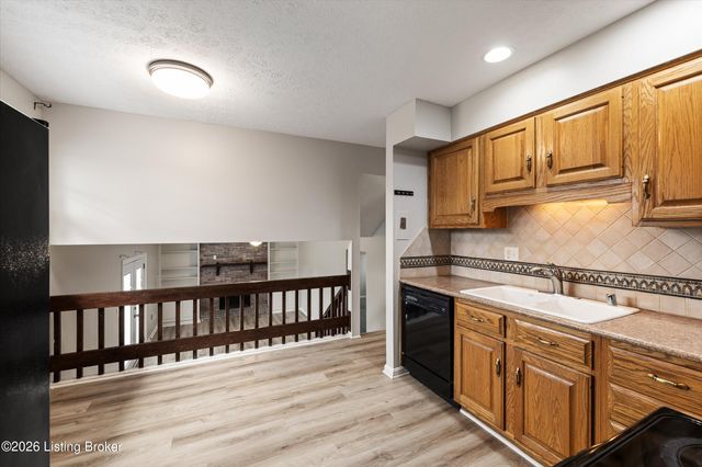 2414 Parkdale Ave, Louisville, KY 40220