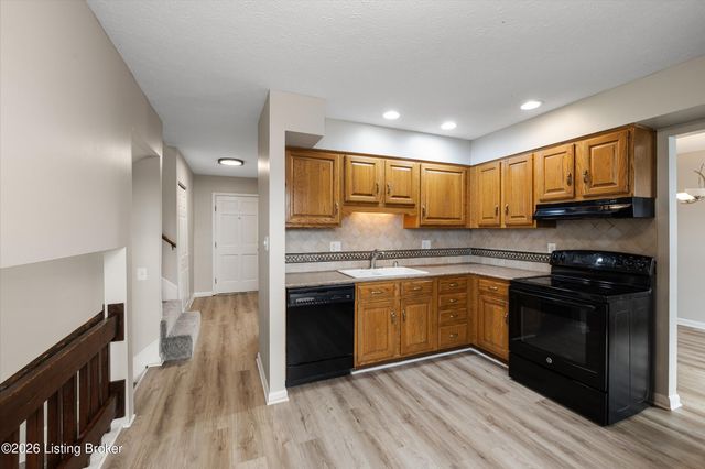 2414 Parkdale Ave, Louisville, KY 40220