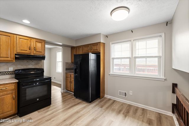 2414 Parkdale Ave, Louisville, KY 40220