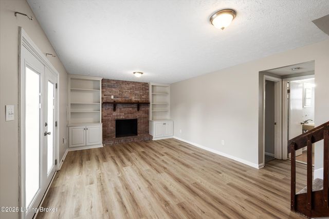 2414 Parkdale Ave, Louisville, KY 40220