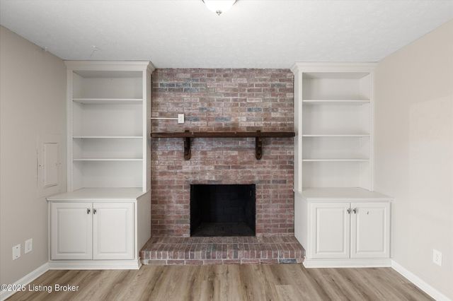 2414 Parkdale Ave, Louisville, KY 40220