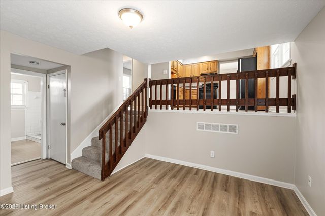 2414 Parkdale Ave, Louisville, KY 40220