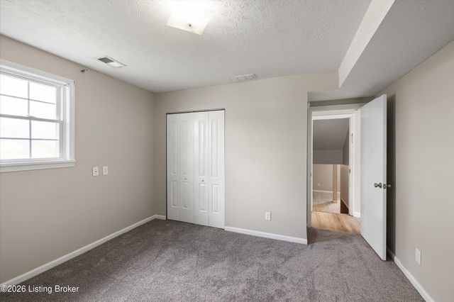 2414 Parkdale Ave, Louisville, KY 40220