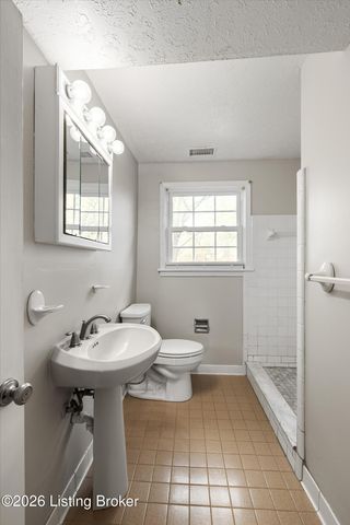 2414 Parkdale Ave, Louisville, KY 40220