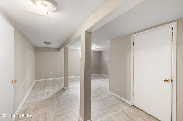 2414 Parkdale Ave, Louisville, KY 40220