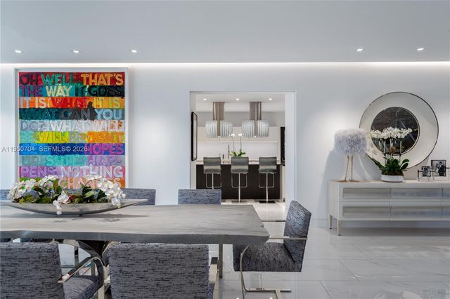 2370 Bayview Ln, North Miami, FL 33181