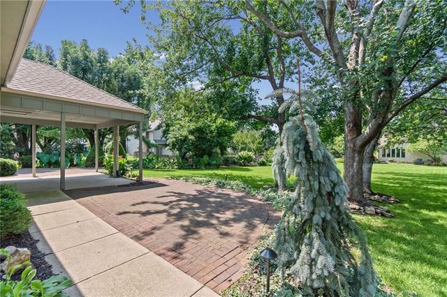 10436 Flint Street, Overland Park, KS 66214