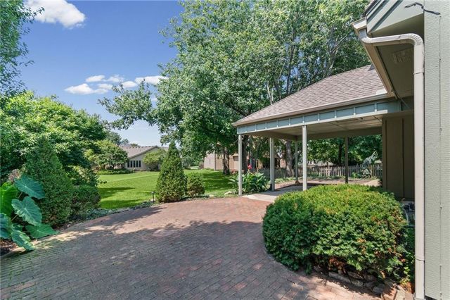 10436 Flint Street, Overland Park, KS 66214