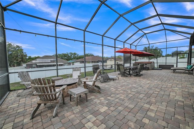 12309 LOOPBACK DRIVE, San Antonio, FL 33576