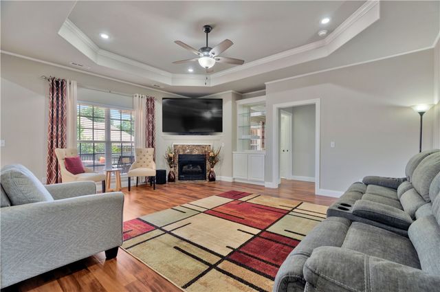 6262 W Persimmon Street, Fayetteville, AR 72704