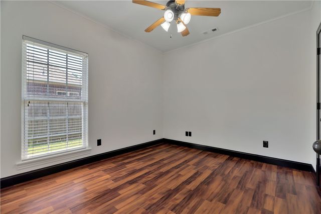 6262 W Persimmon Street, Fayetteville, AR 72704