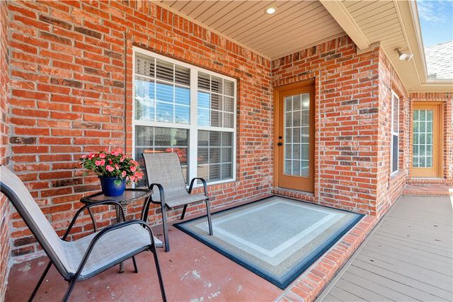 6262 W Persimmon Street, Fayetteville, AR 72704