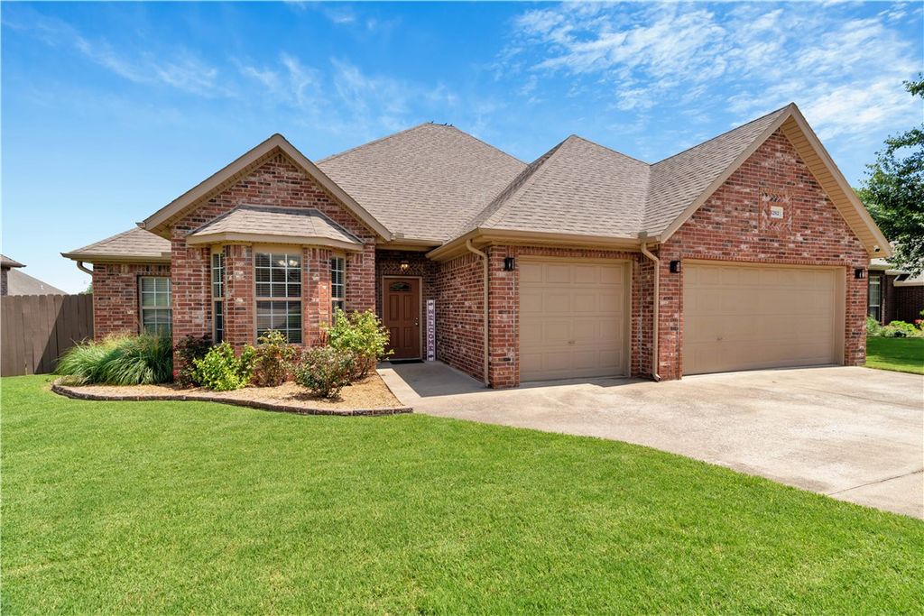6262 W Persimmon Street, Fayetteville, AR 72704