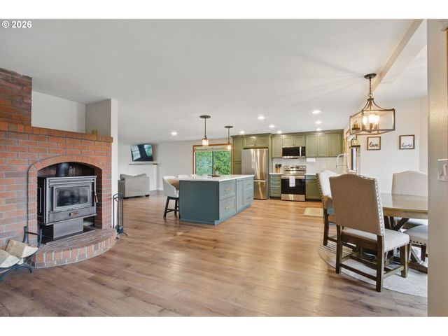 3914 S Cir, Washougal, WA 98671